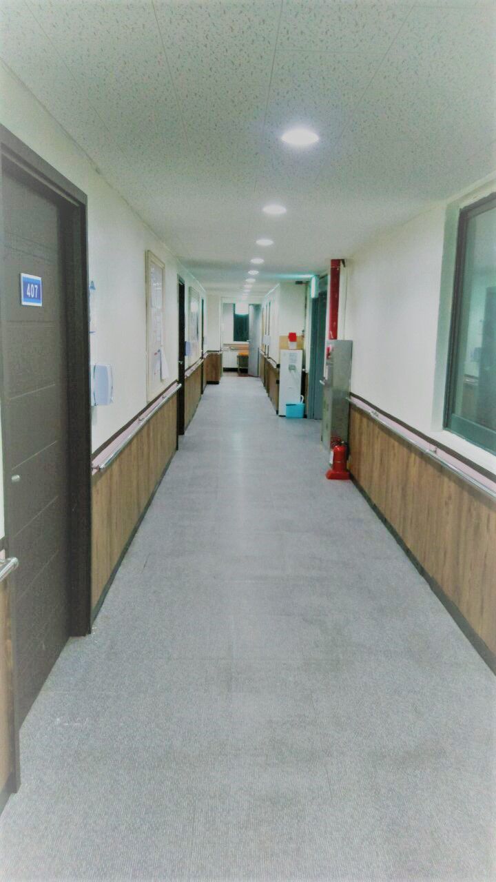 병실복도